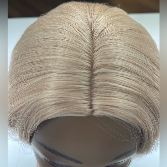 HAIR, 30” center part, light layer, Blonde - Picture 7 of 10